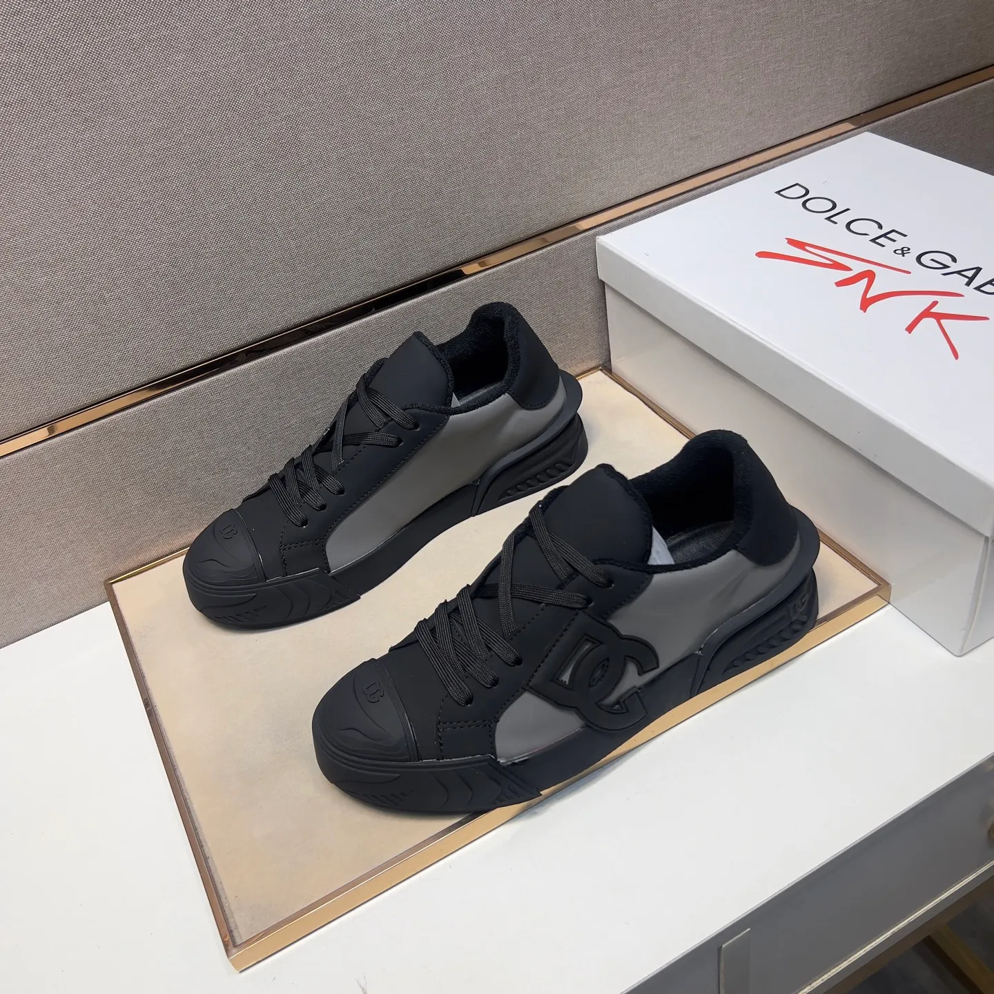 Men's men's shoes 💰pp500 [DG～] Couple's casual shoes 2025z cabinet sales simultaneously 🔶Size: 35-44#️⃣ 🔷1 color🔜The upper is made of multi-material splicing➕Towel lining, comfortable and breathable, sole: original comfortable, wear-resistant and non-slip outsole, ⚠️Real 📱Photographed🎬The real thing is better📢📢📢